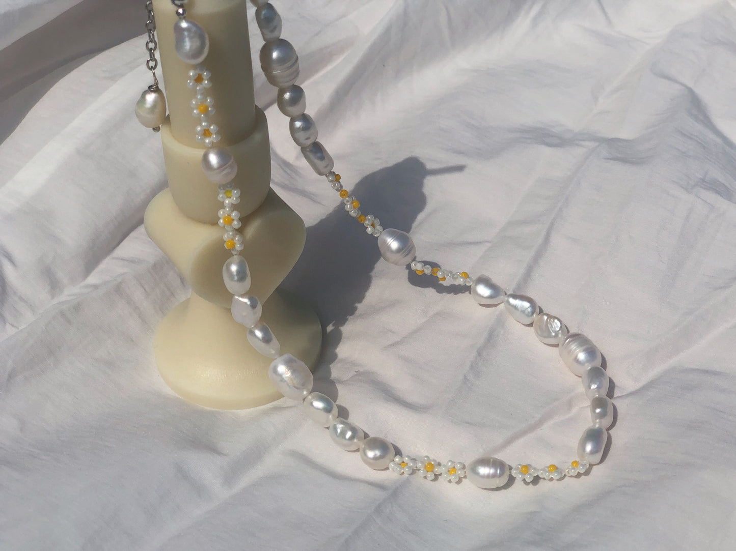 Daisy Pearl Necklace
