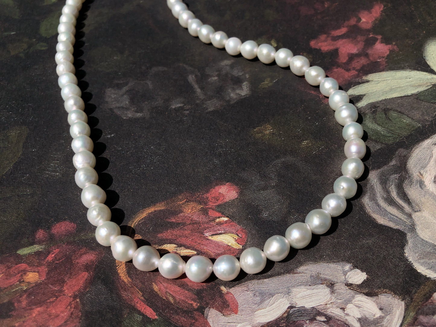Arpel Essential White Pearl Necklace