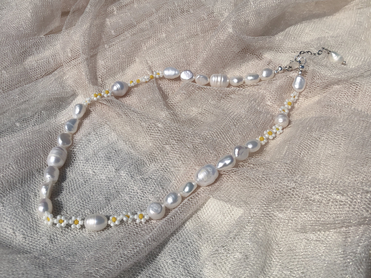 Daisy Pearl Necklace