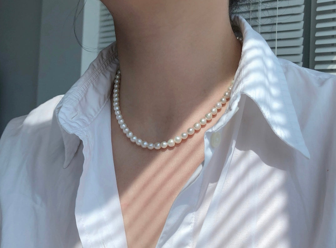 Arpel Essential White Pearl Necklace